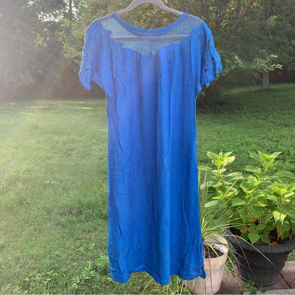 Satyuga Vintage Hawaiian Royal Blue Rayon Midi Dress w/ eyelet detail size small - Picture 9 of 17